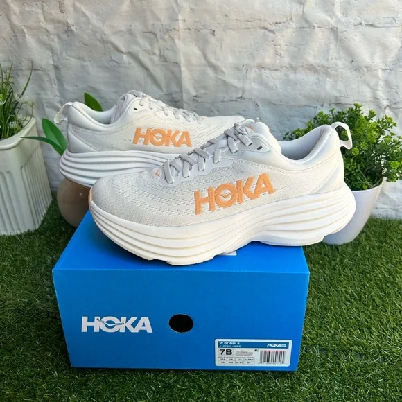 New Season
HOKA Bondi 8 sneakers women size 7 White / Cantaloupe
$171 new w/box - Picture 4 of 16